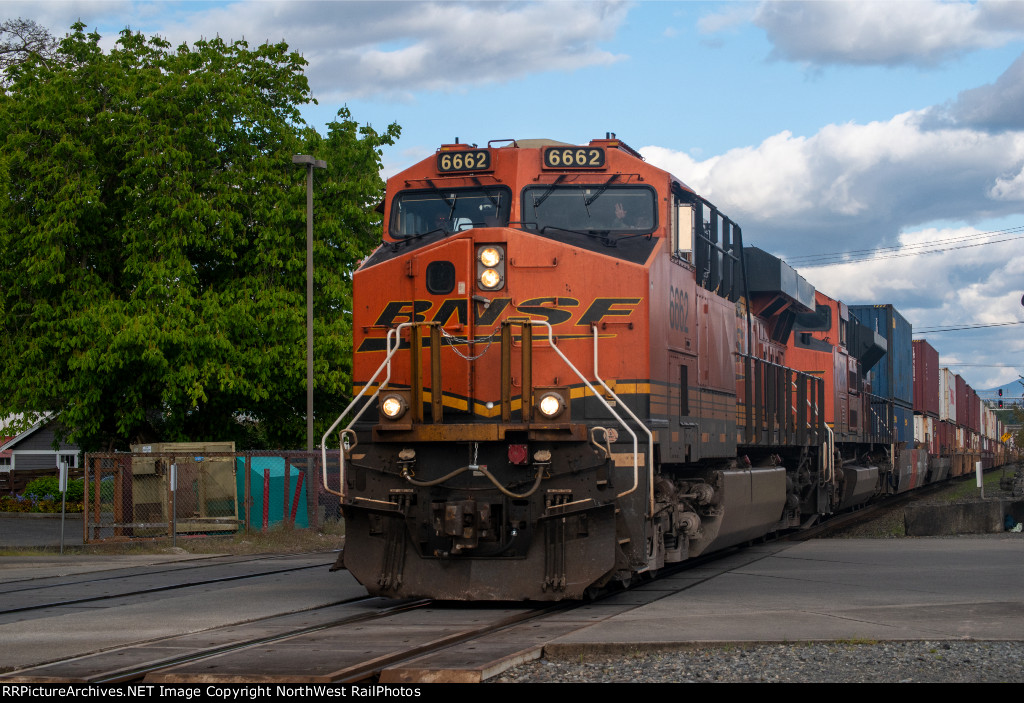 BNSF 6662